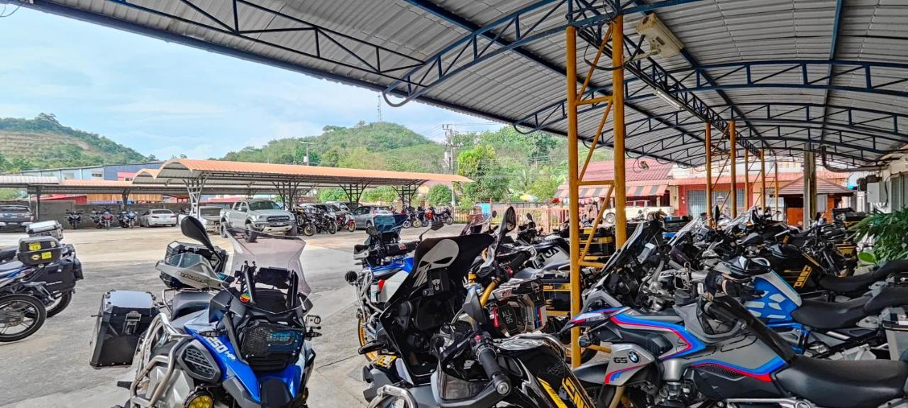 Butterfly Princess Hotel Betong Bagian luar foto