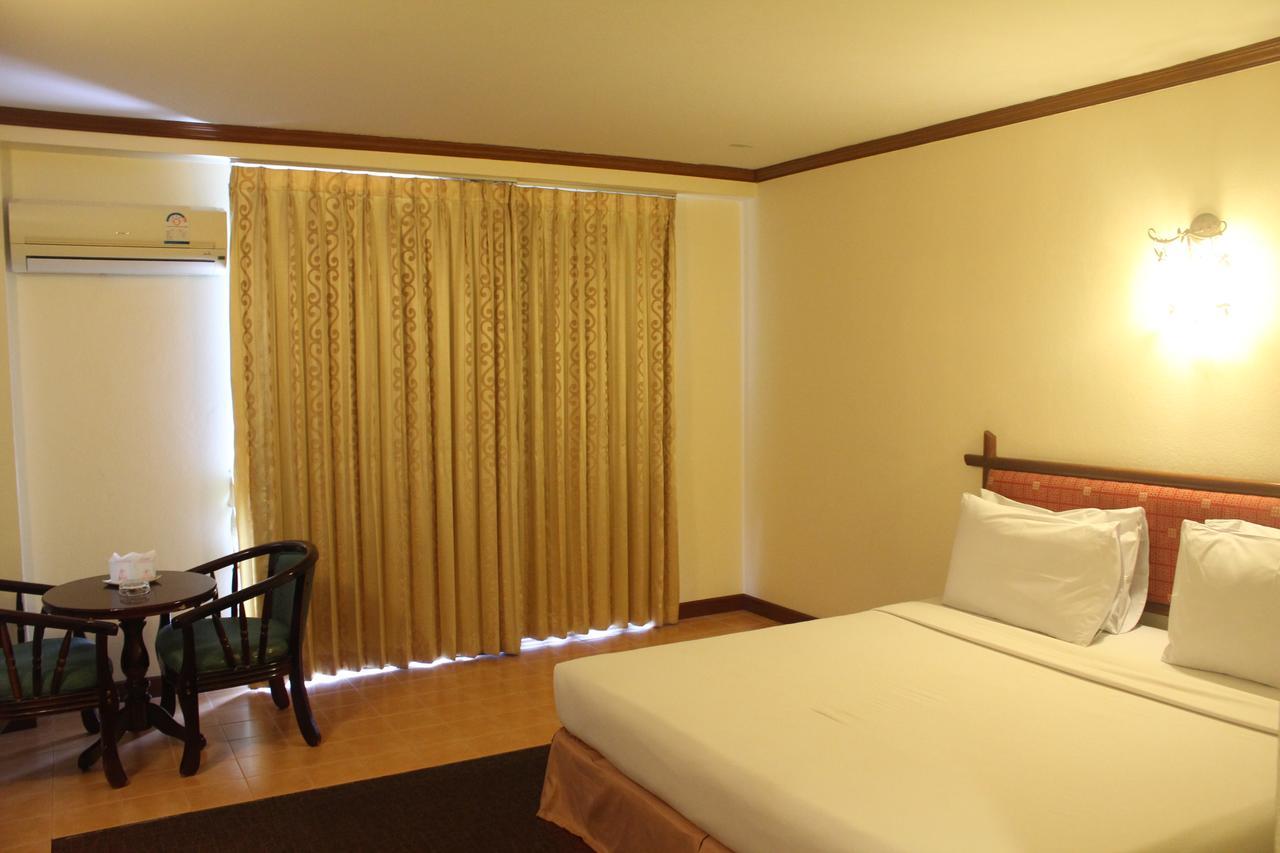 Butterfly Princess Hotel Betong Bagian luar foto